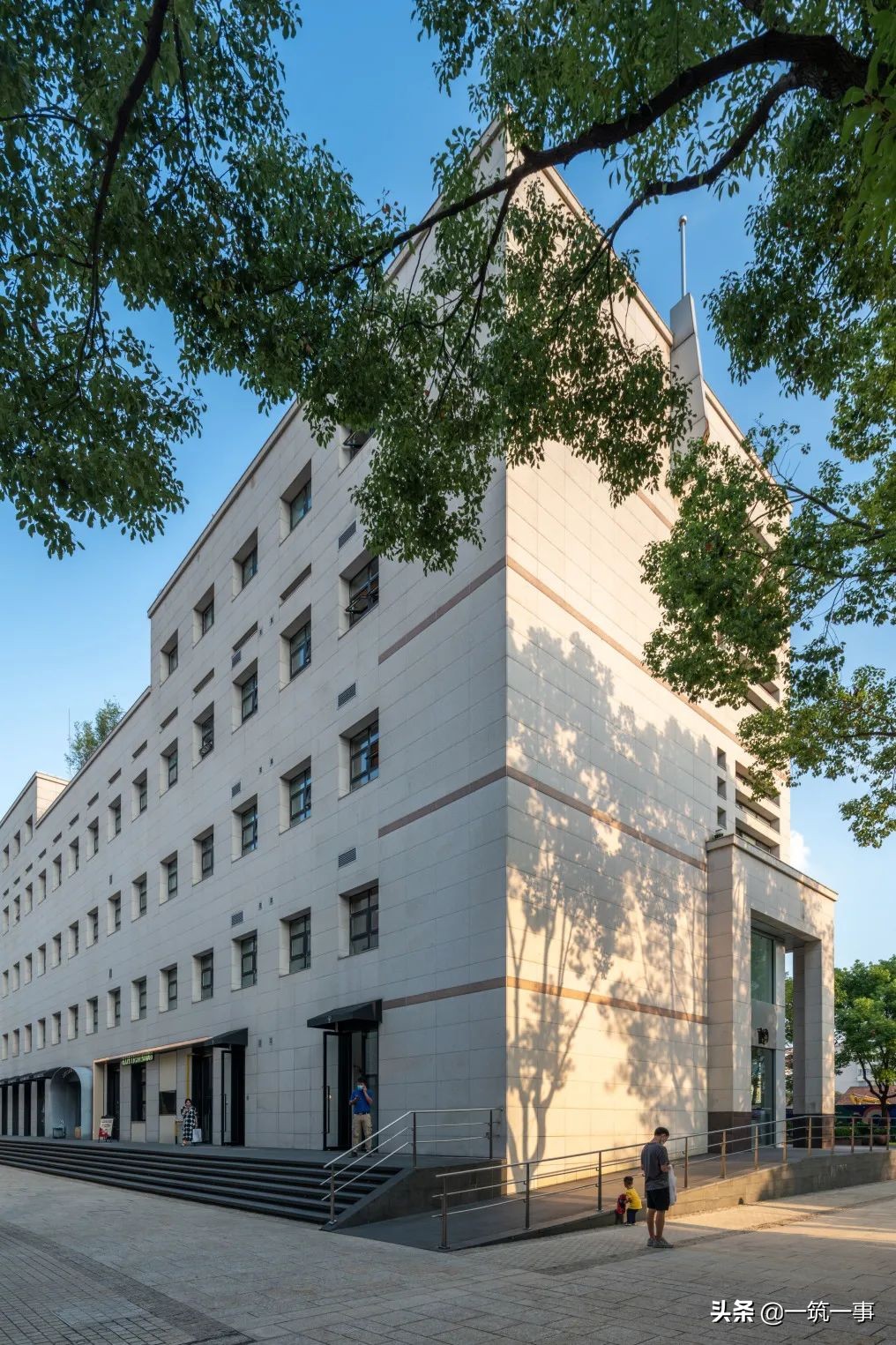 脚步丈量生活的土地,哥伦比亚市井生活