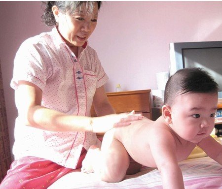 月嫂该怎么选比较好,选月嫂还是选婆婆