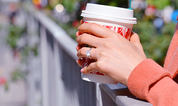 哪个品牌的白金戒指性价比高,定制白金戒指