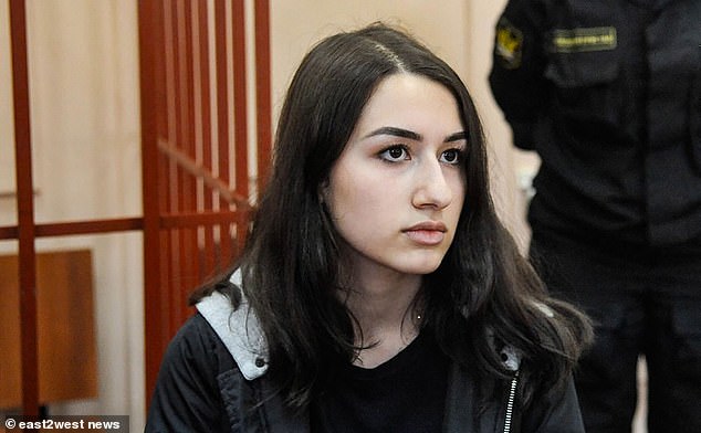 俄三姐妹联手杀父或无罪释放？新证据曝鬼父恋童*行暴**