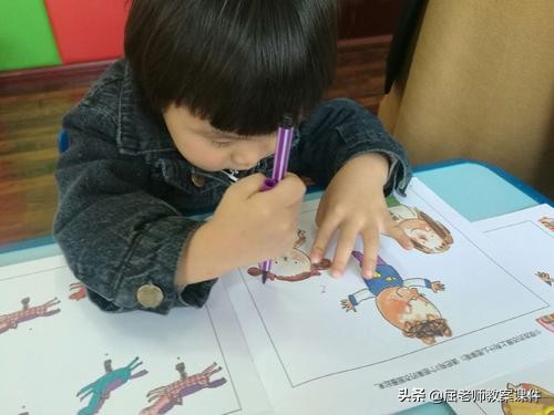 小班复习3以内的数字教案含反思,认识数字2的小班教案设计意图