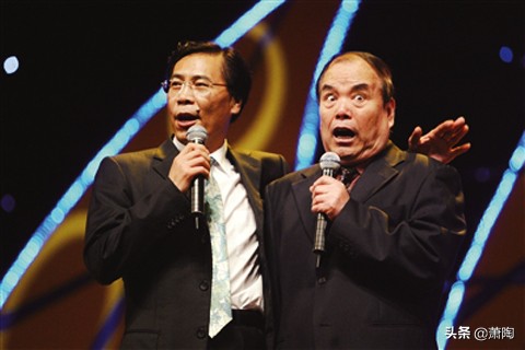 李谷一替他改名侯耀文将他收编他却是马季徒弟他搭档更了不得