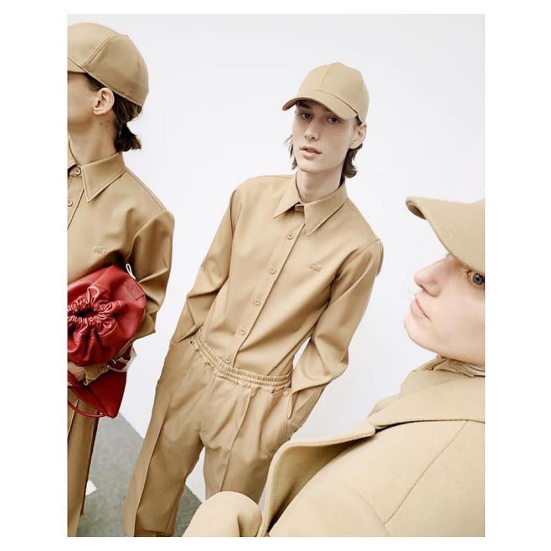 运动服怎么穿好看时尚冬天,运动服怎么穿不土