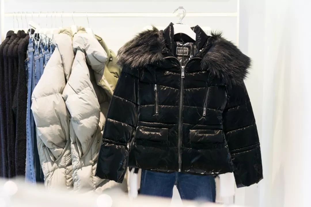 现代年轻人消费观只买吃的,当代年轻人消费观太真实了