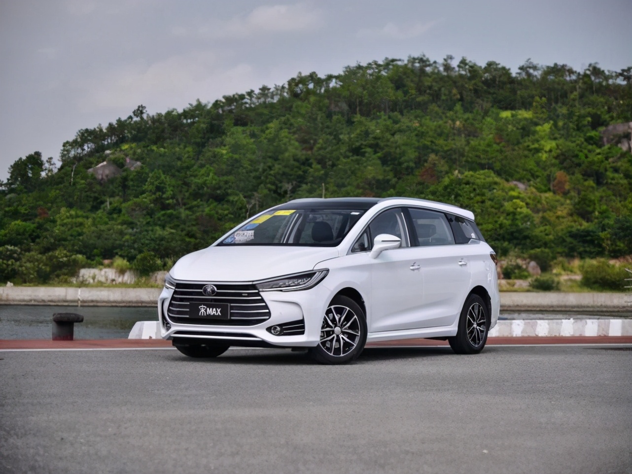 卖广汽m8多少价位,传祺m8和奥德赛家用怎么选