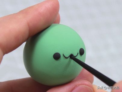 轻黏土可爱又简单的捏法,做一个简单可爱的小萌物用粘土捏