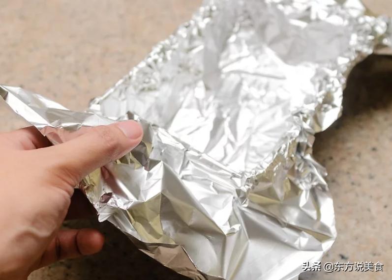 猪排的正确吃法和腌制方法,烟熏猪排的正确吃法