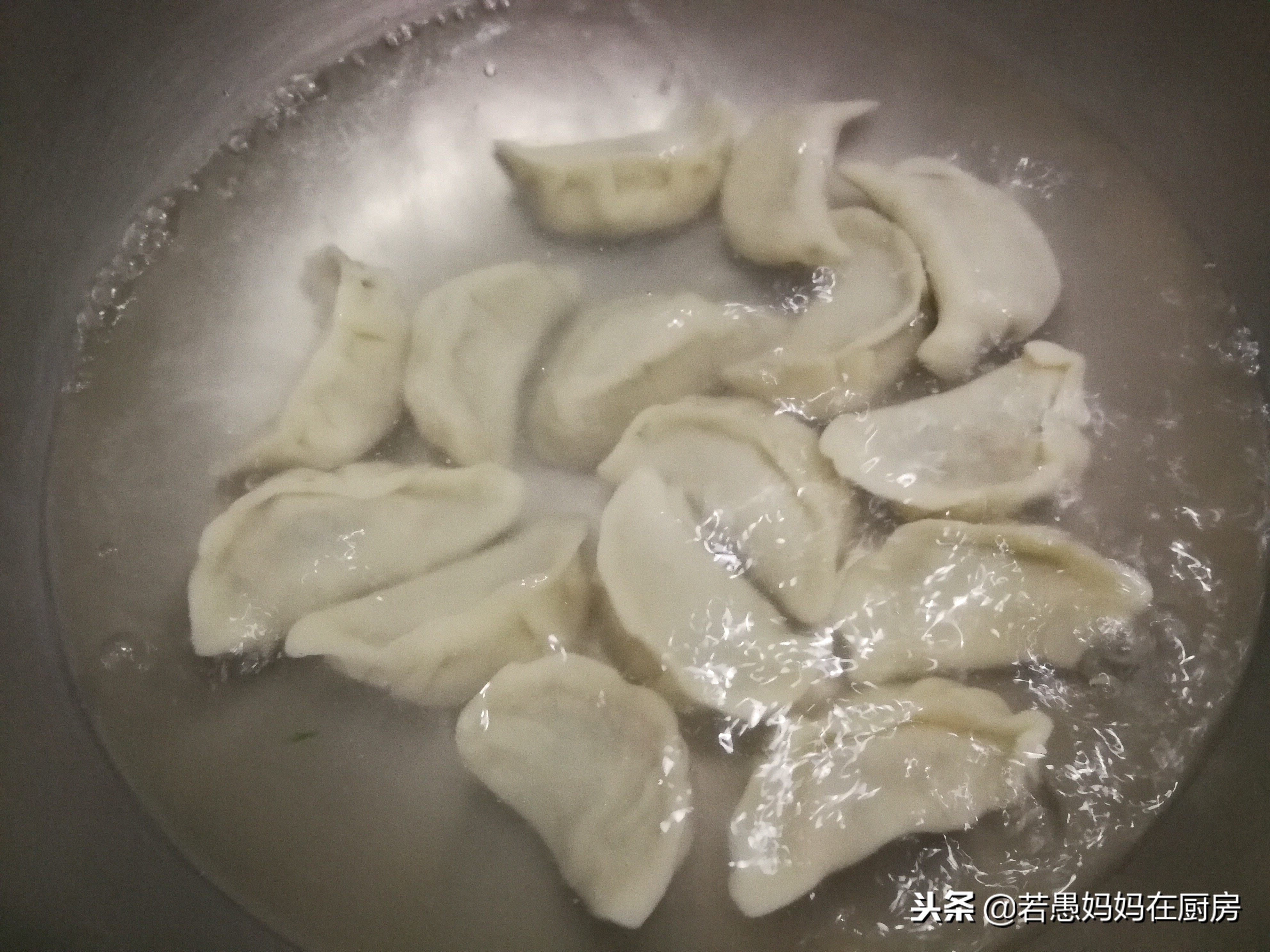 吃了30年的饺子这种馅百吃不厌,这种饺子很有嚼劲