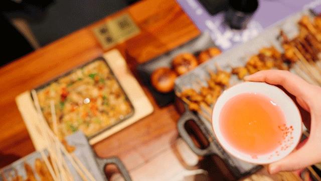 被同事疯狂安利10次的烧烤店！老板说：“我们不想红，人太多啊”