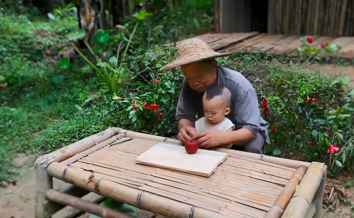 中国大爷手造神器被夸“鲁班再世”，外媒见识不一样的中国功夫