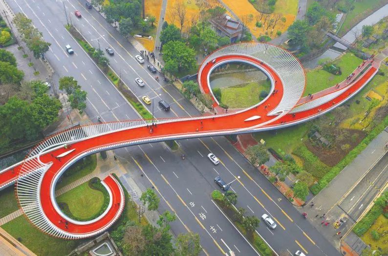 成都城市绿道,成都被山包围