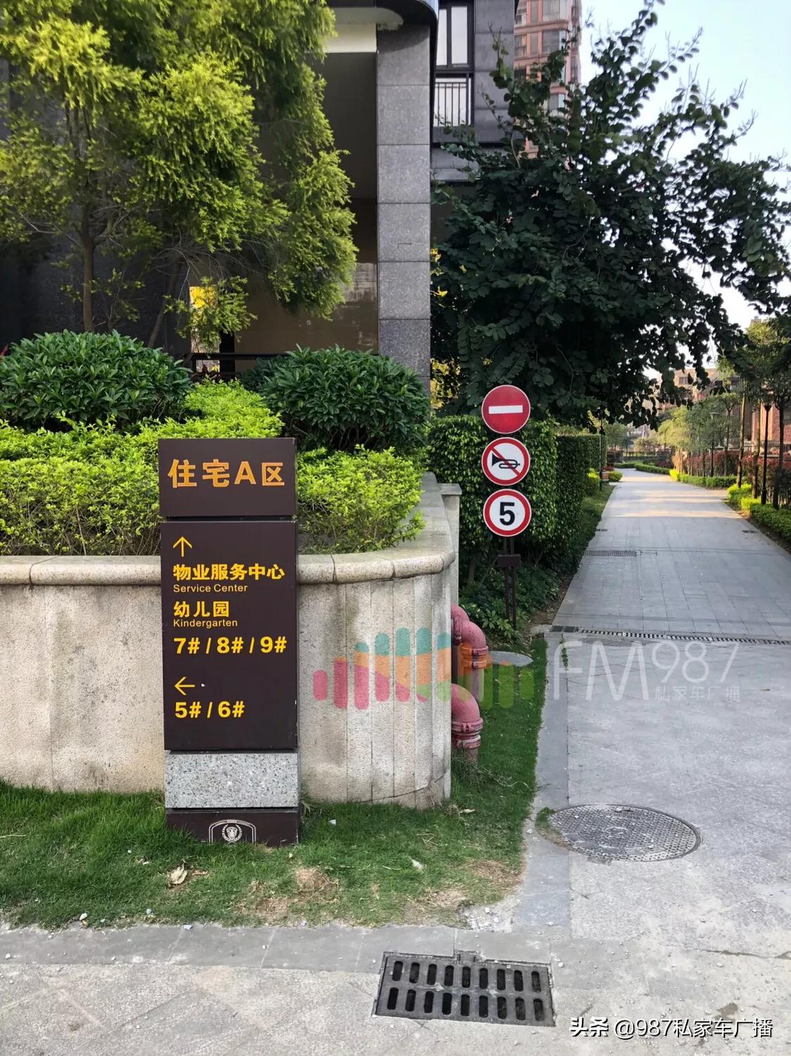 突发！福州一男童疑似在小区坠楼身亡，家属还未现身