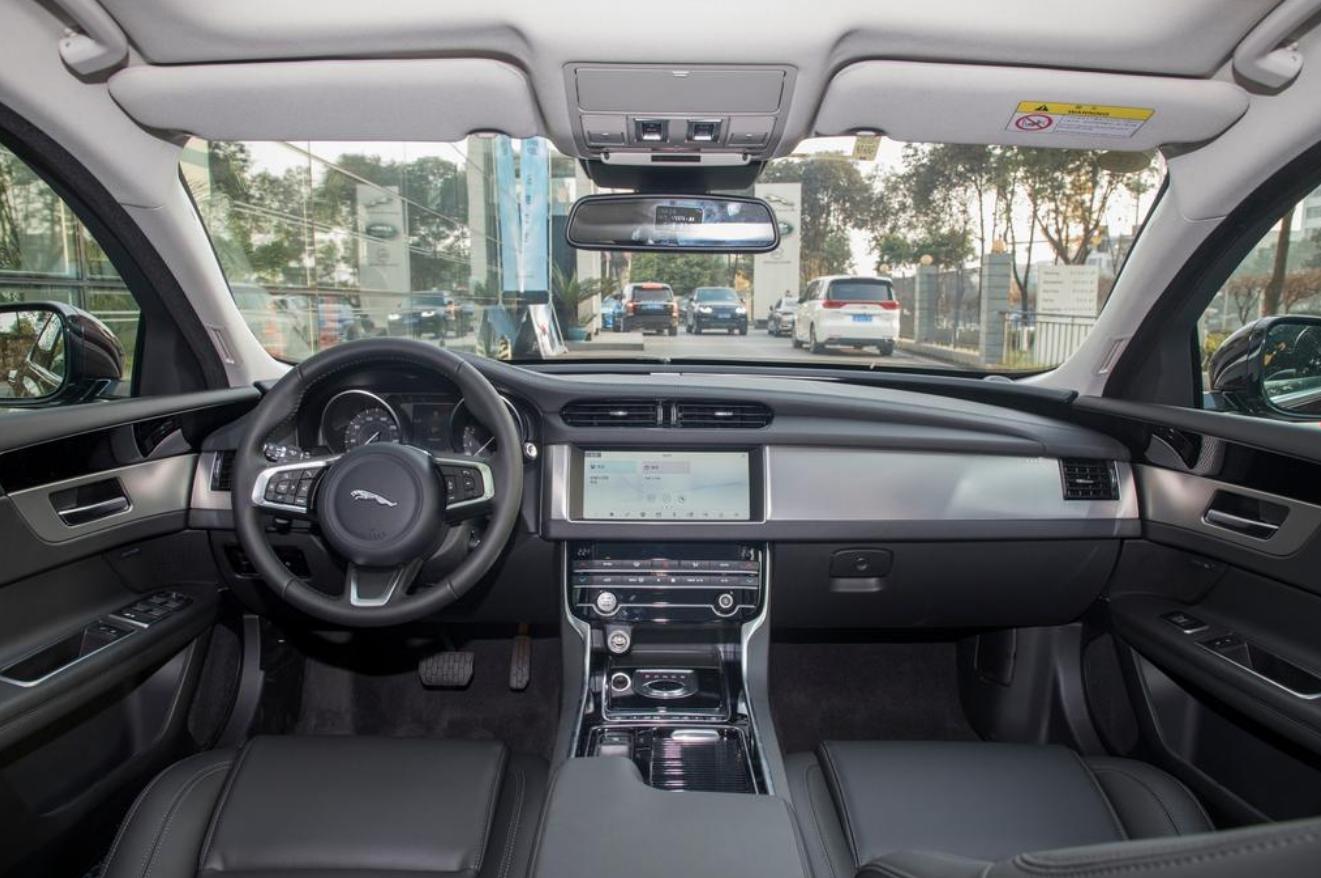 捷豹xflp250两驱精英运动版2022,捷豹中大型轿车试驾xfl