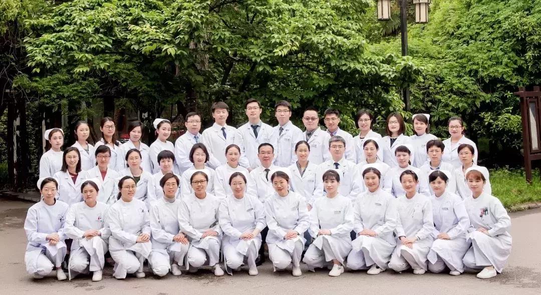 甲亢引起的胫前水肿治疗,甲亢为什么会引起双脚水肿