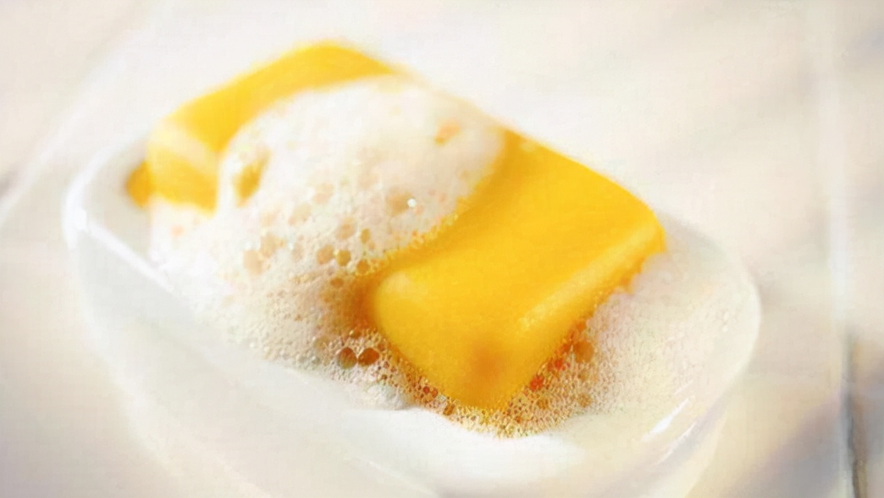 湖南校花坚持用硫磺皂洗头,杭州一女孩坚持用硫磺皂洗头