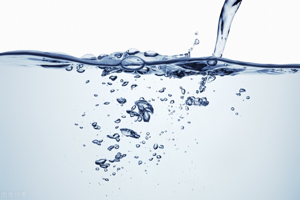 饮用水未拆封会过期吗,饮用水存放太久会变质吗