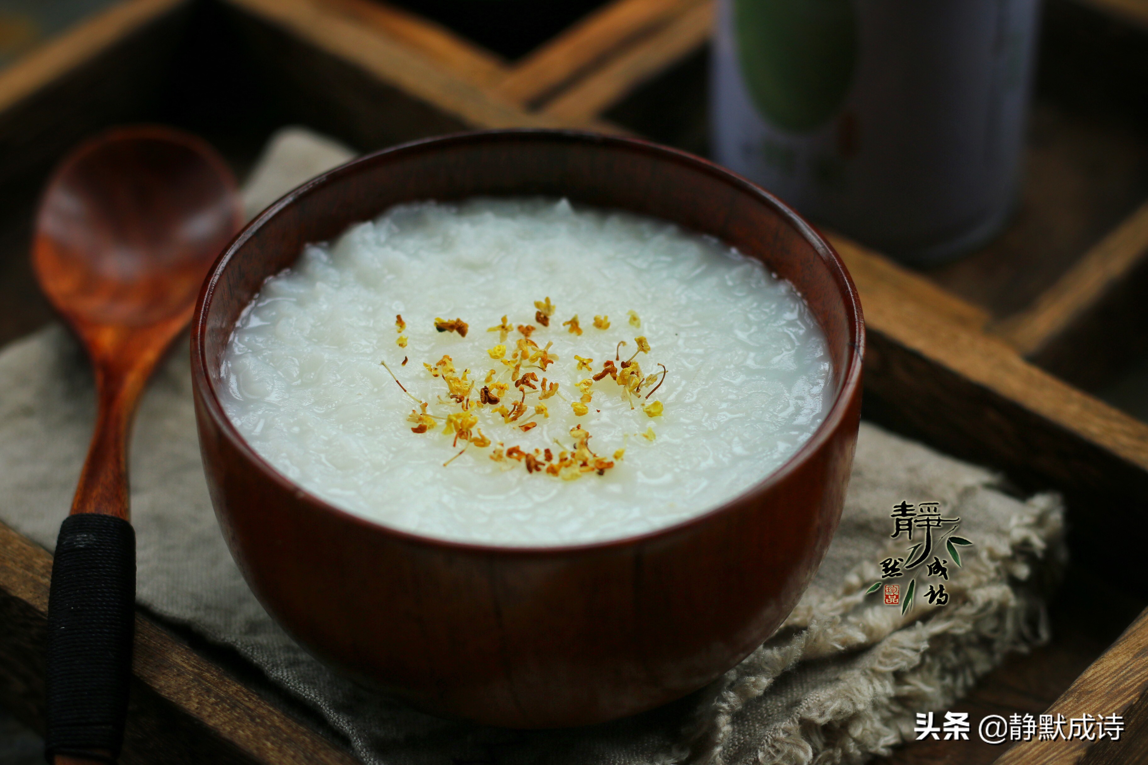 秋天气燥推荐三款营养粥的做法,十款养生粥秋季女性不要错过