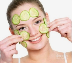 用过面膜脸发痒红肿怎么回事,为什么敷面膜后脸紧绷