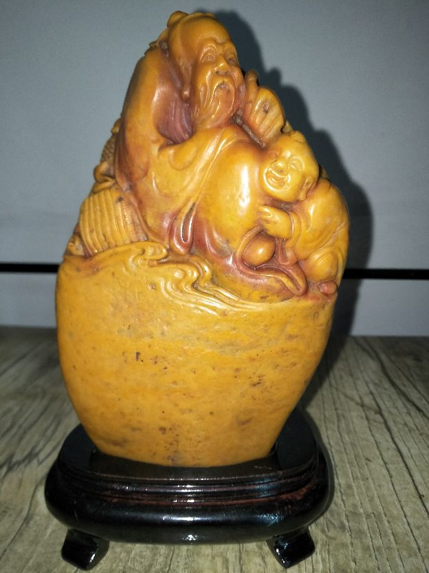 寿山沟头田黄真实颜色,寿山田黄有很花的皮吗