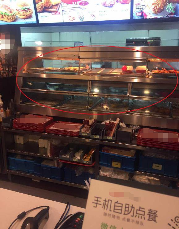 快餐吃到苍蝇,快餐吃到蛆可以要求赔偿多少