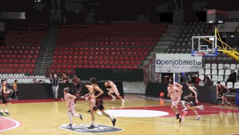 16岁中国后卫,中国篮球14岁后卫