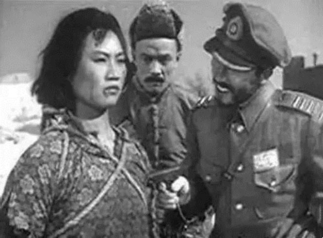 刘爱兰：长相神似刘胡兰，13岁演姐姐，85岁去世骨灰撒在姐姐墓地