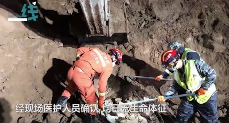 14岁少女被骗去ktv警方现场解救,14岁女孩在ktv被骗