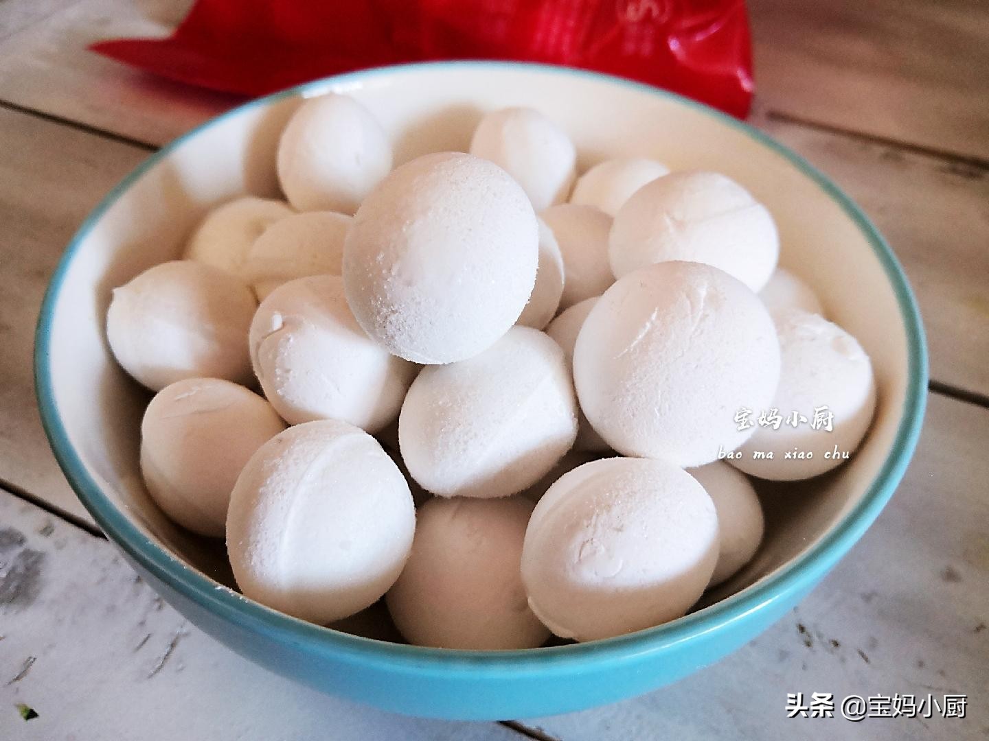 煮汤圆要冷水下锅还是滚水下锅,煮汤圆是冷水下还是开水下锅好
