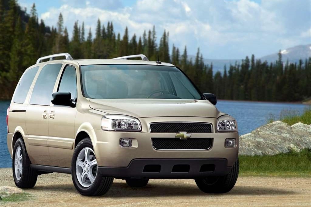 gl8各代舒适度比较,gl8舒适性好还是塞纳舒适性好