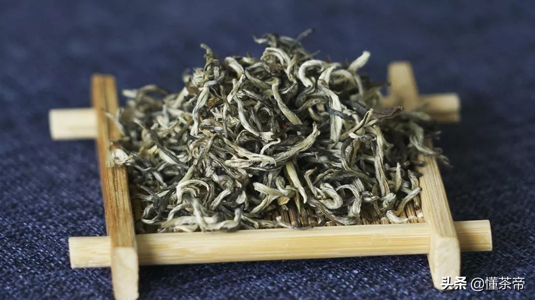 巨头PK，张一元VS吴裕泰茉莉花茶客观测评，谁更胜一筹？