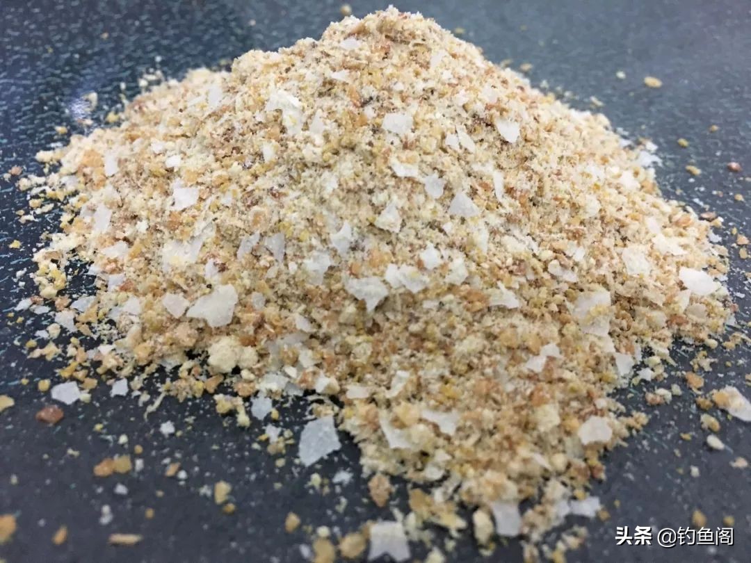 立秋以后钓鲫鱼，加这两种饵效果更好，何愁不上大板鲫