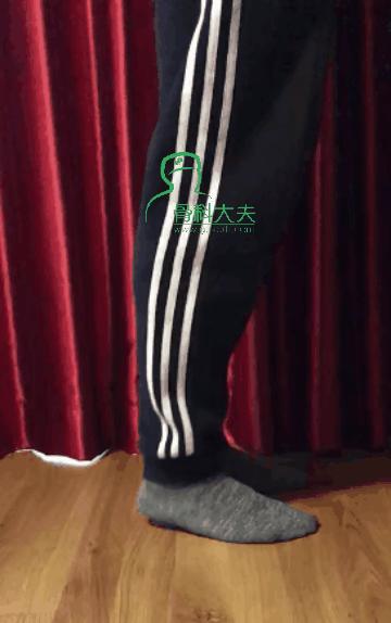 学会五个动作给膝关节减压,膝关节疼痛的五个简单锻炼动作