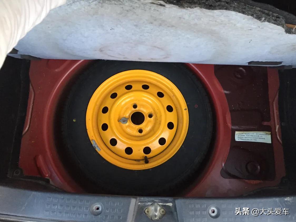 11年铃木雨燕1.3自动二手车价格,12年铃木雨燕翻新整备