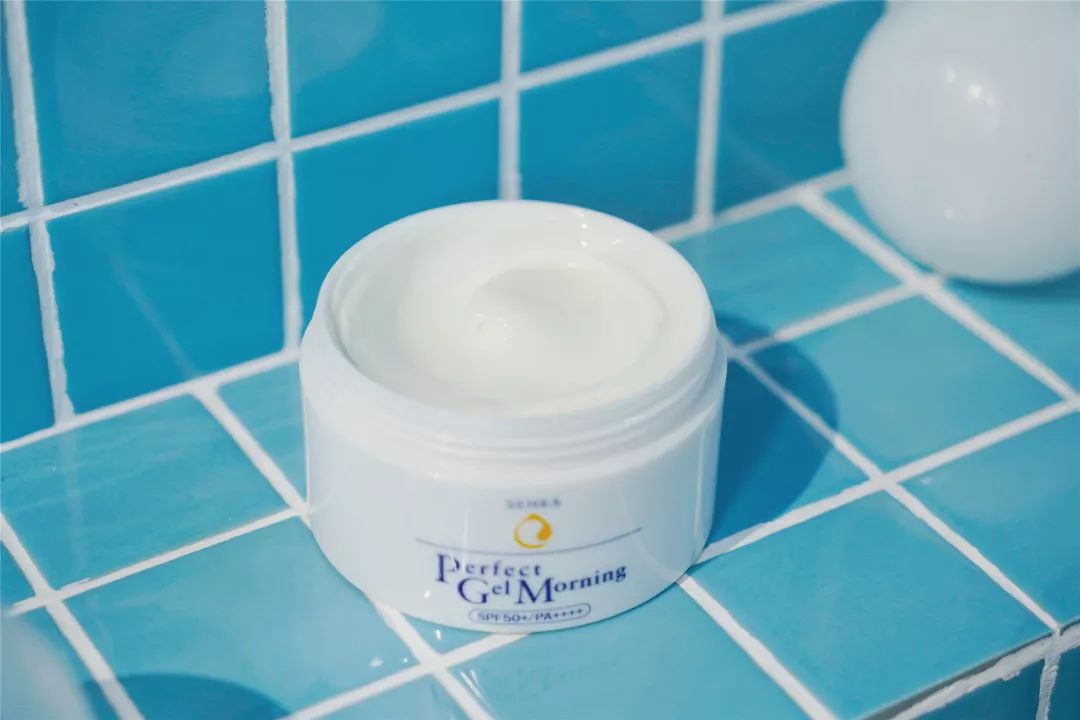 资生堂洗颜专科珊珂泡沫洗面奶,洗颜专科和珊珂的区别有什么