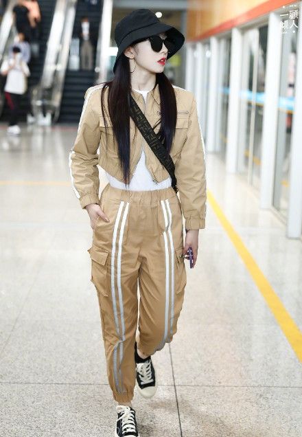 假期出游怎么穿搭衣服好看,出游最百搭的穿搭