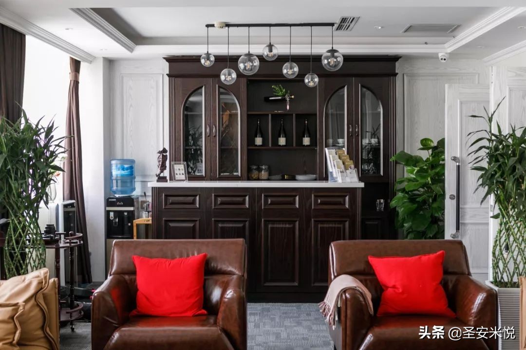 成年人的崩溃都在安静里,成年人的崩溃都是无声的大哭