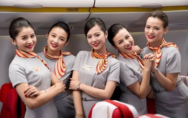 空乘专业学院招生需要什么条件,想成为空姐要用什么样的方法