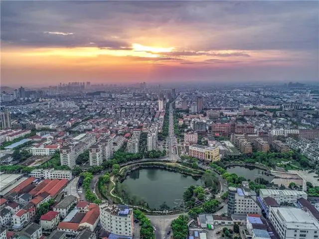 浙江最被低估的县级市慈溪,浙江双子星县城义乌和慈溪