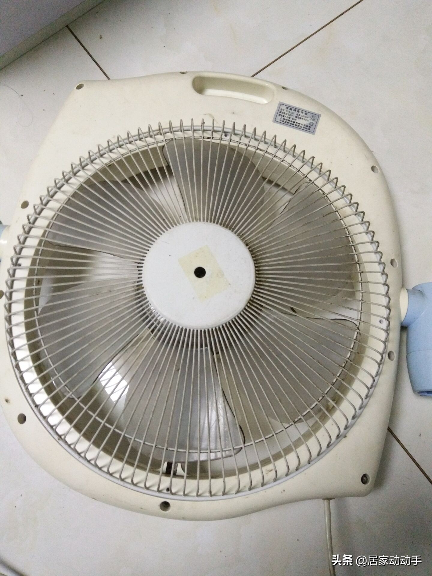 电风扇转动无力的原因及解决方法,电风扇有烧焦味转动无力