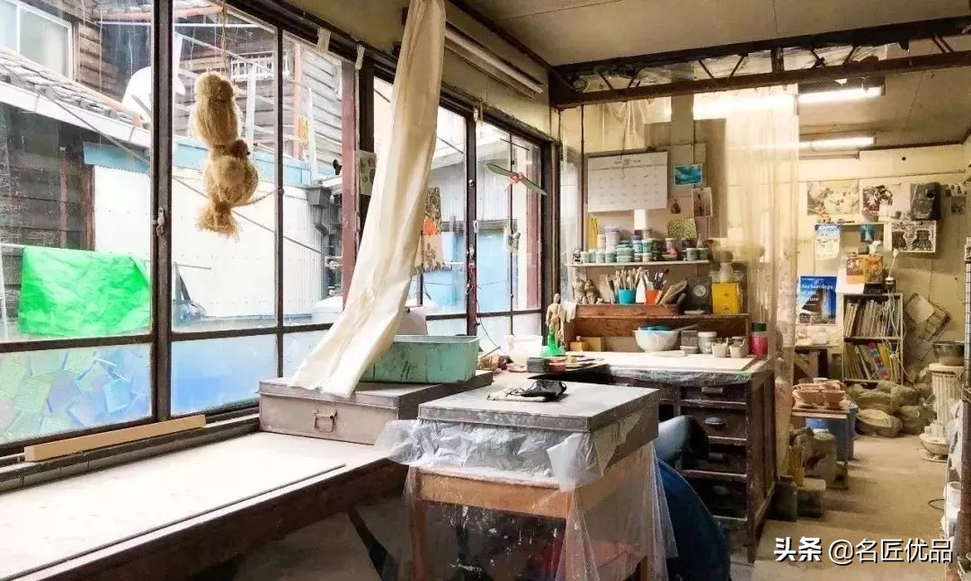 想不想开？这个贴着小胡子的女生，做出全世界最可爱的汽车