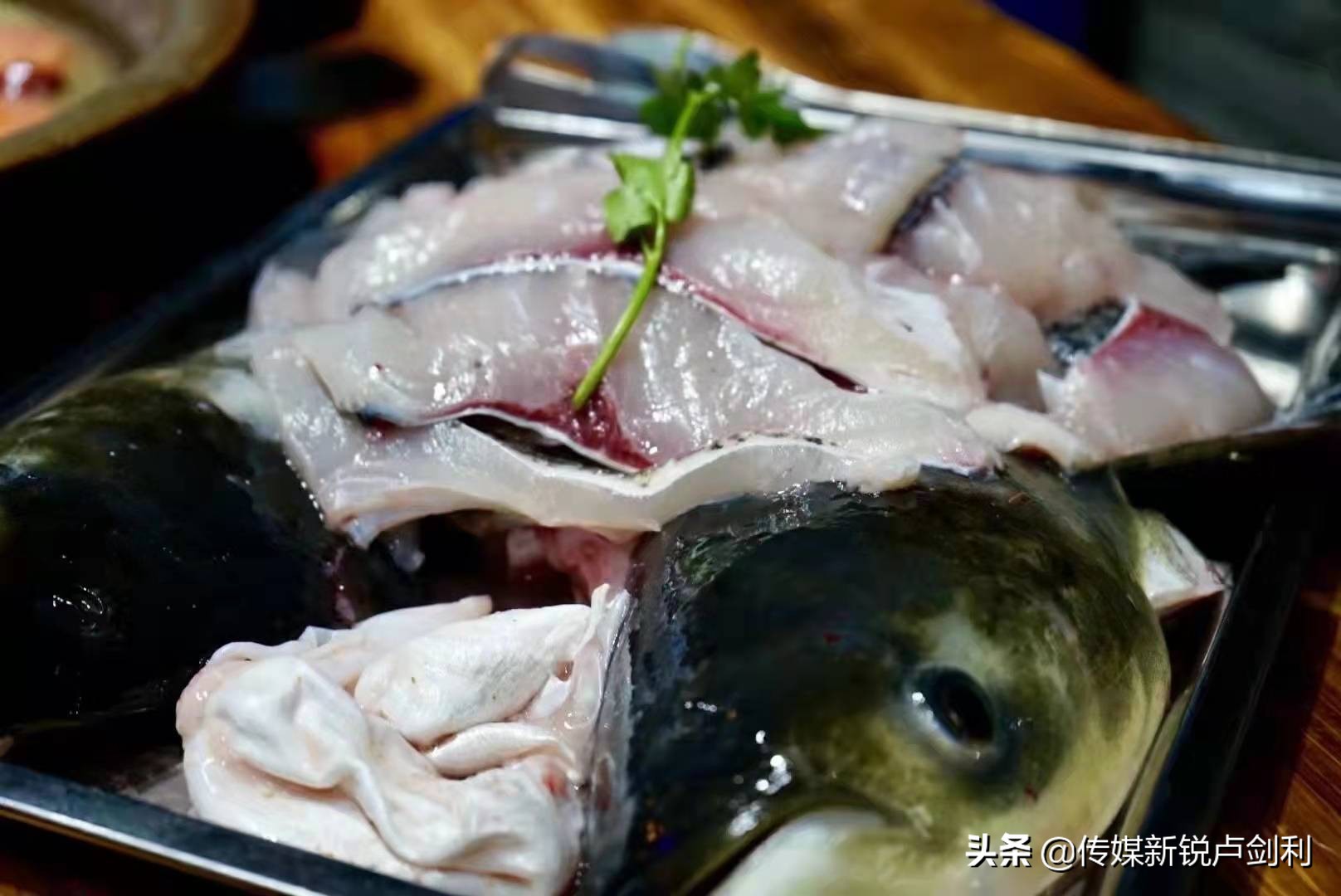 “80后”石泉小石头啵啵鱼掌门人李万海：幸福生活是逼出来的