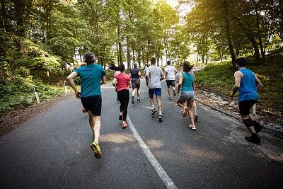 中考体育前喝葡萄糖有助提高成绩,中考体育考试吃什么营养餐