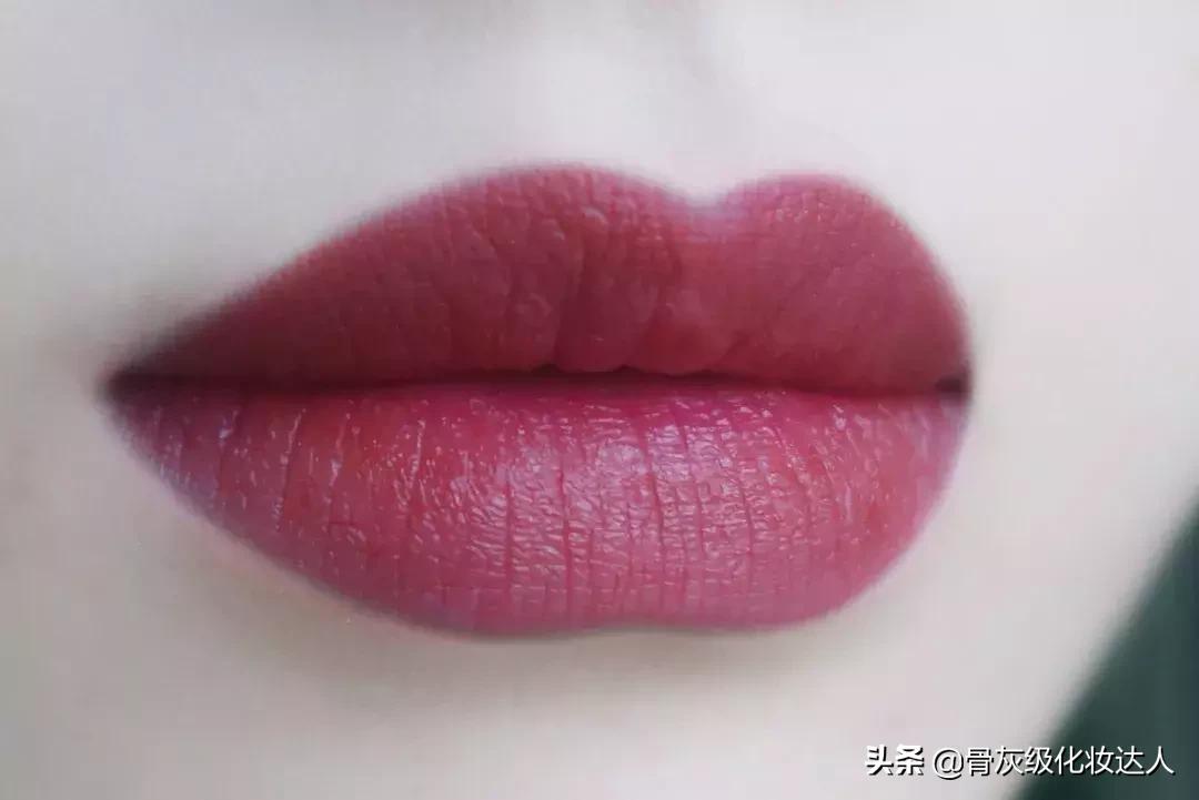 买到不喜欢的口红,显老气的口红怎么拯救