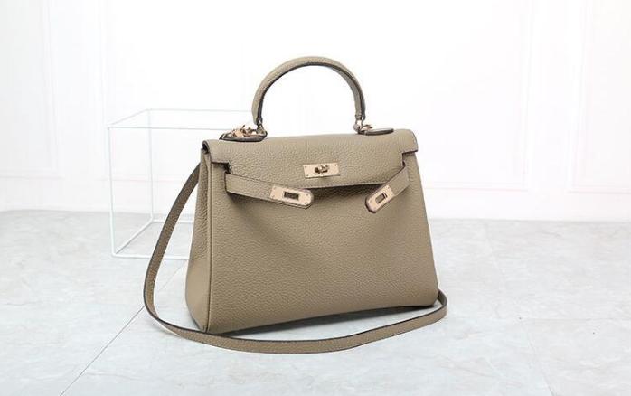 利用挑选的三个原则,学会挑对真皮包包,做个有品味的女生