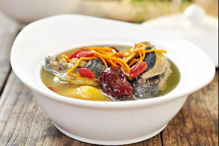 学会炖鸡汤,学会这三道汤做饭煲汤不用发愁