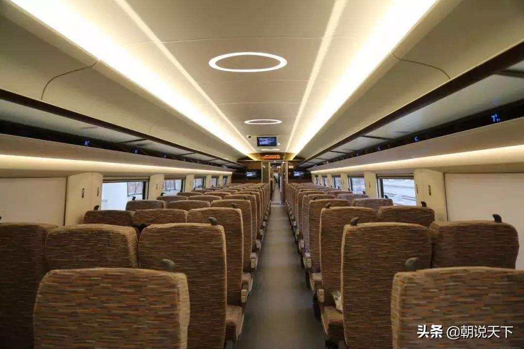 选择火车硬座还是高铁二等座,卧铺二等座c座是上铺还是下铺