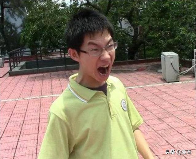 ps恶搞千万别让p图大佬帮忙,搞笑ps大神恶搞图制作