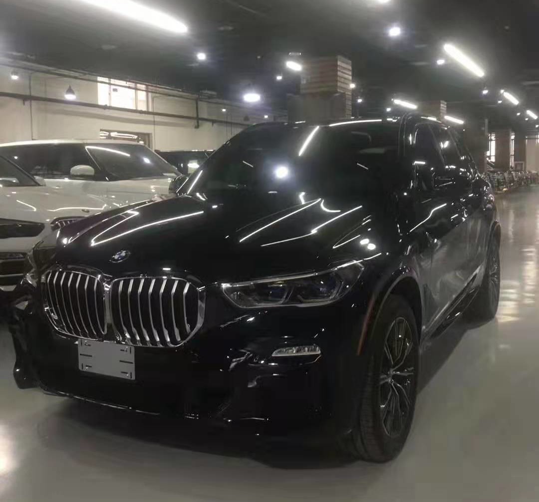 20款宝马x5顶配灰色,20款宝马x5分几个配置