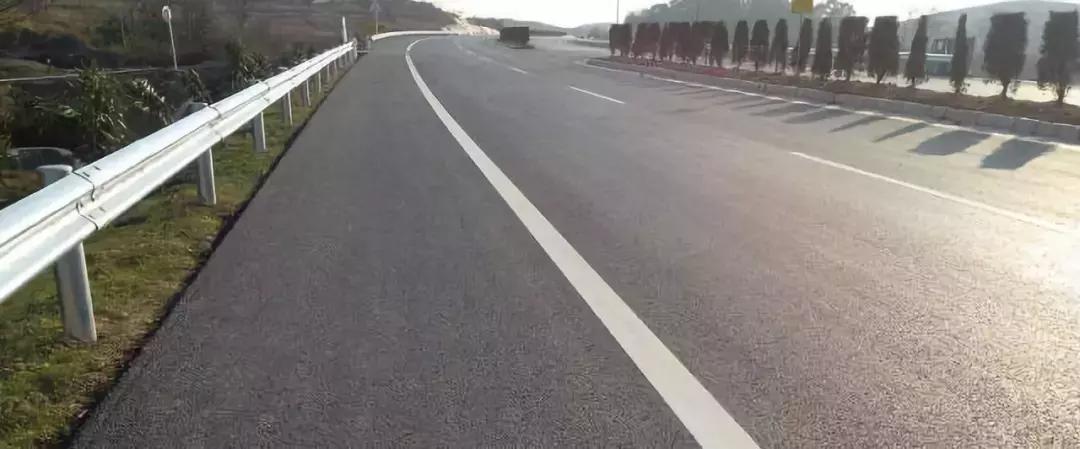 路口压线算违反禁止标线指示,开车压线几种情况扣分