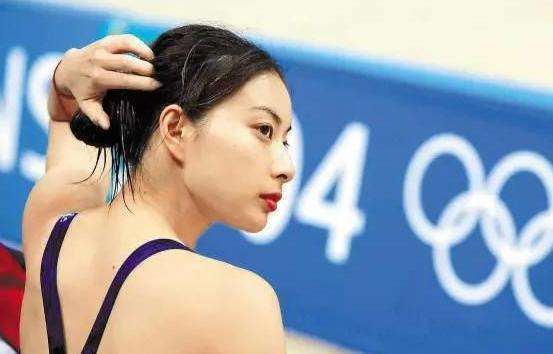 郭晶晶霍启刚婚礼霍震霆致辞视频,郭晶晶与霍启刚结婚时的媒体报道